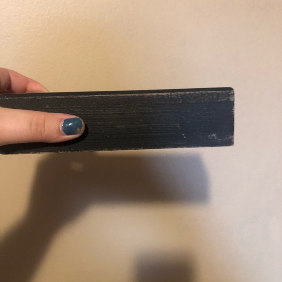 Black Quote Decor For Family’s - Picture 3 of 5